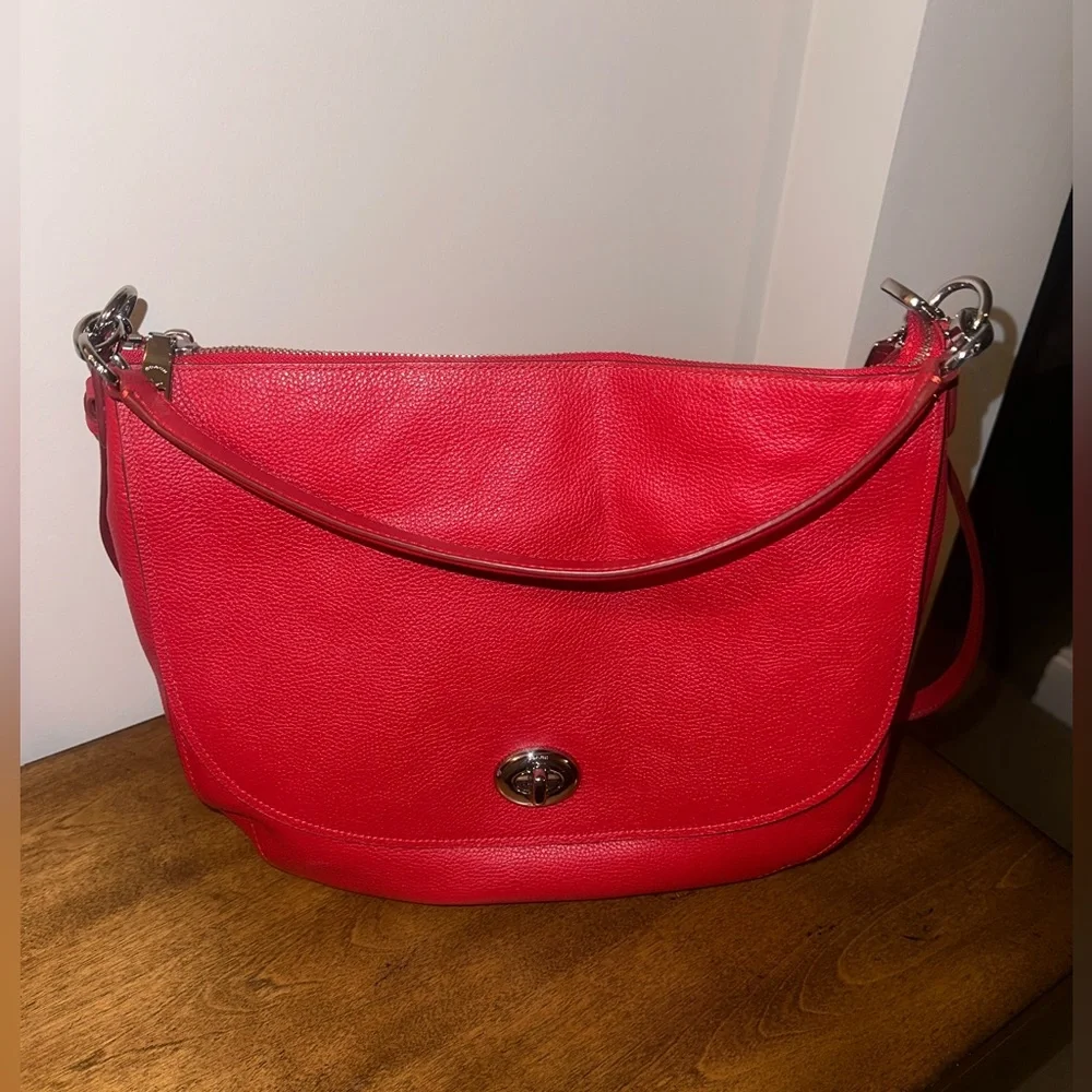 Coach Pebble Leather Turnlock Hobo Crossbody Bag- RED - Picture 1 of 16